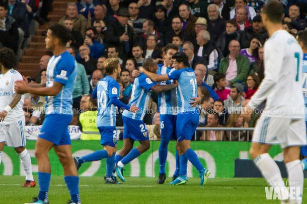 Los jugadores del Málaga festejan un gol que anotaron al Real Madrid I Foto: Daniel Nieto (VAVEL)