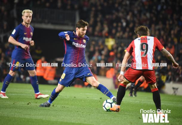 Leo Messi ante el Girona FC en el Camp Nou | Foto: Noelia Déniz (Vavel)