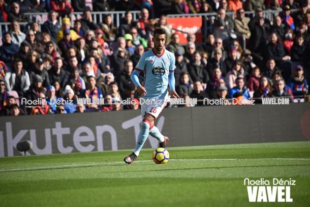 Brais Méndez conduce la pelota en un partido de Liga. Foto: Noelia Déniz, VAVEL.com