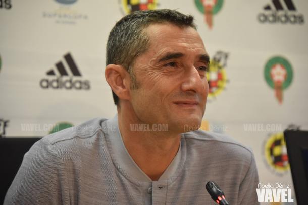 Ernesto Valverde en sala de prensa. Foto: Noelia Déniz, VAVEL.com