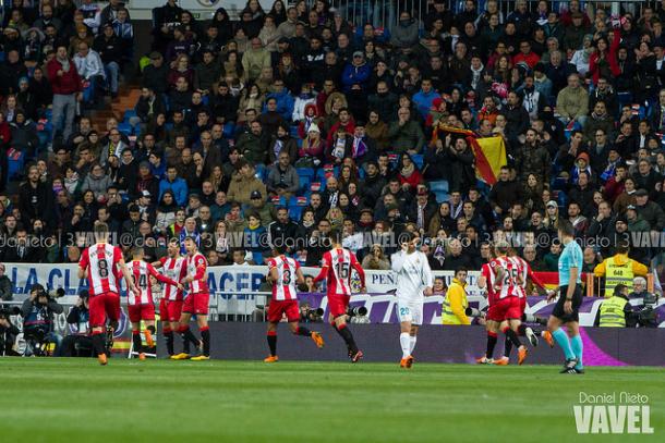 Los jugadores del Girona celebran uno de lo goles | Foto: Daniel Nieto (VAVEL)