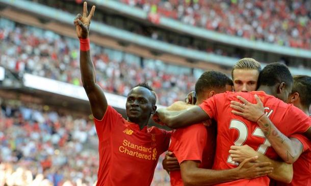 Los jugadores del Liverpool celebran uno de los tantos en Wembley. Foto: Guardian