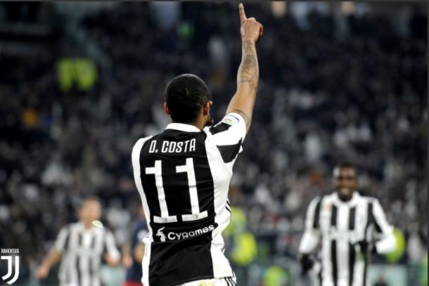 Douglas Costa festaja su gol ante el Genoa // Fuente: Juventus