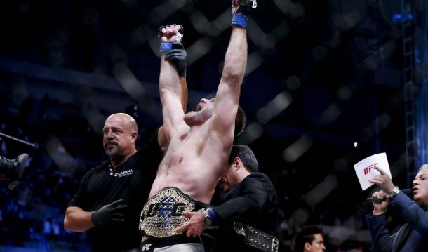 Miocic being crowned the Heavyweight Champion | Photo: mmafighting.com