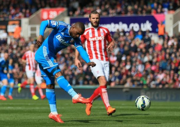 Defoe in action agaisnt Stoke last season | photo source: Sunderland Echo