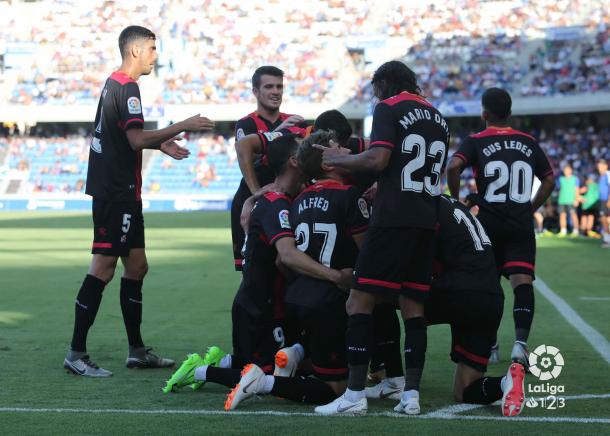 Los jugadores del Reus celebrando el gol de Alfred en Tenerife | Foto: LaLiga 1|2|3
