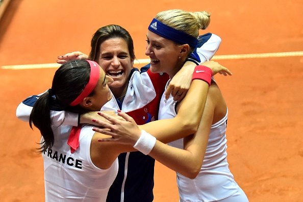 Garcia (left), Mauresmo (center) and Mladenovic (Photo: Giuseppe Cacace (Getty Images)
