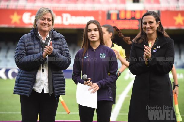 Ariadna Mingueza leyó un manifiesto con motivo del Día Internacional Contra la Violencia de Género | Foto: Noelia Déniz - VAVEL