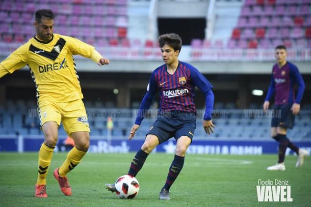 Riqui Puig ante el Badalona | Fuente: Noelia Déniz (VAVEL)