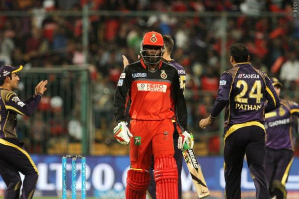 KKR celebrate as dangerman Gayle is dismissed | Photo: IPL