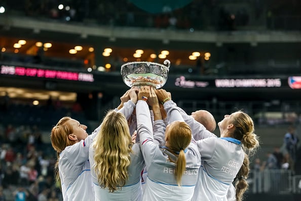 Czech Republic lifts their fourth Fed Cup title in five years after winning the 2015 final. Photo credit: Matej Divizna/Getty Images.