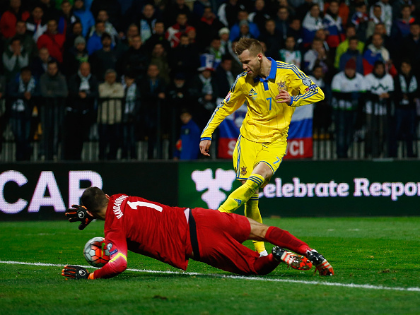 Con este gol, Yarmolenko llevó a Ucrania a su segunda Eurocopa. // Foto: Getty Images 