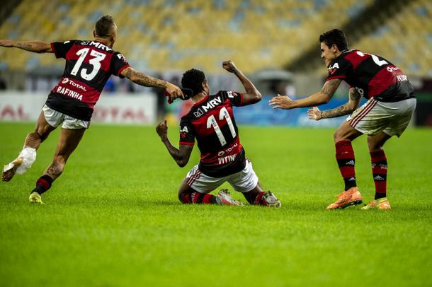Vitinho comemorando gol do título (Foto: Marcelo Cortes/Flamengo)