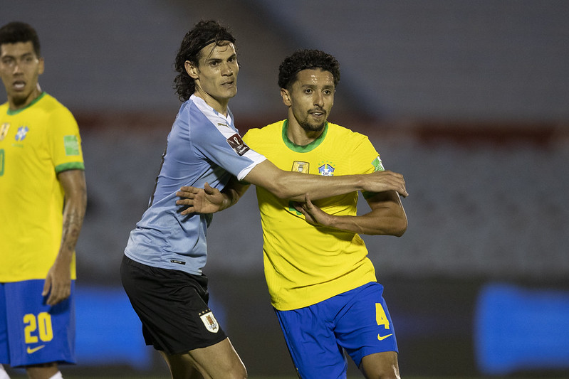 Ex-companheiros de PSG, Cavani e Marquinhos se reencontraram nas Eliminatórias (Foto: Lucas Figueiredo/CBF)