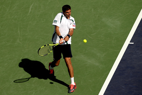 Federico Delbonis returns a shot to during the BNP Paribas Open at the Indian Wells (Photo:Matthew Stockman)