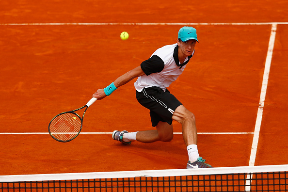 Andrey Kuznetsov hitting a dropshot (Photo:Julian Finney/Getty Images)