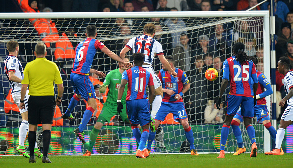 Dawson doubles lead for home side (photo:getty)