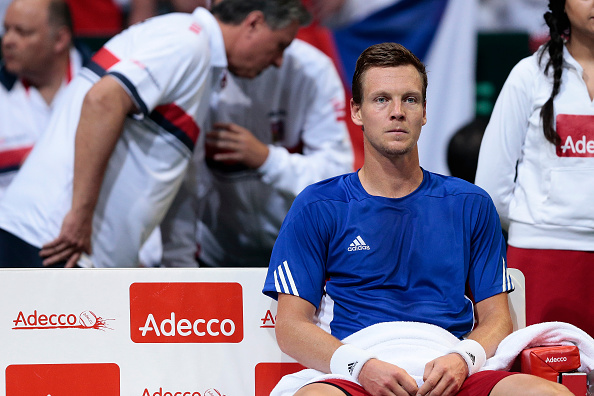 Berdych struggled with his injury | Photo courtesy of: Oliver Hardt/Getty Images