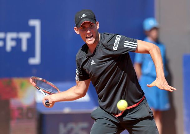 Dominic Thiem hitting a shot (Photo: ATP Nice) 