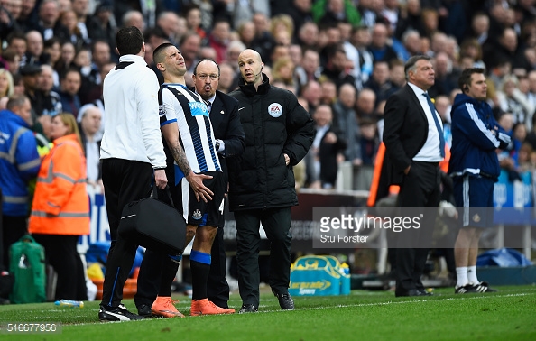 Benitez has told Mitrovic to stay put. Photo: Stu Forster/ Getty