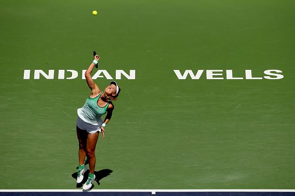 Azarenka serves during Sunday's title match (Photo: Getty Images)