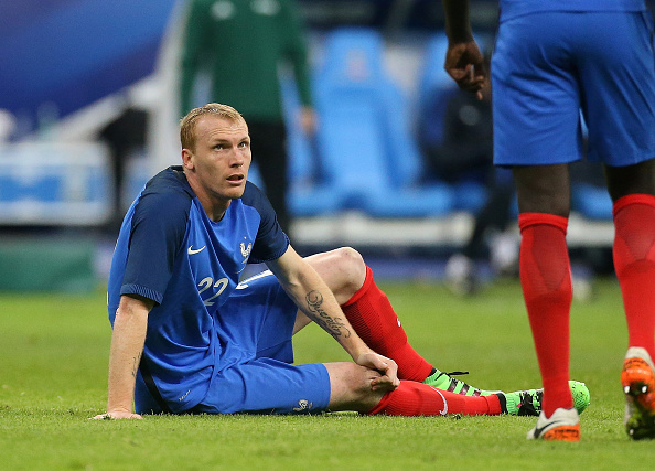 Mathiesu rompeu o menisco no amistoso da França, diante da Rússia (Foto: Getty Images)