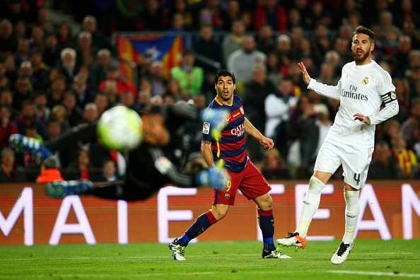 Derrota do Real Madrid para o Barcelona, no Santiago Bernabéu, por 4 a 0 (Foto: Getty Images)