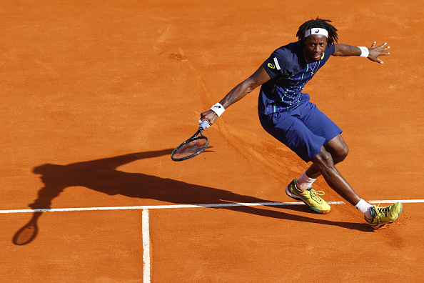 Monfils cruises through the first set | Photo: Valery Hache/Getty Images