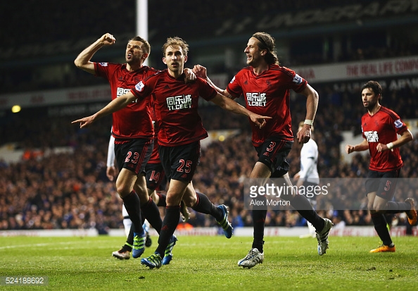 Craig Dawson celebrates scoring late on against Spurs last season | Photo: Alex Morton / Getty Images