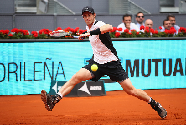 Murray capitalising on a crucial break point to take the first set | Photo: Clive Brunskill/Getty Images