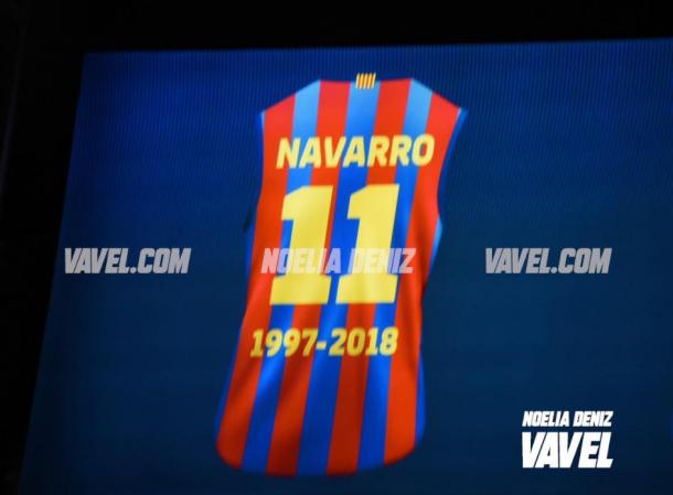 La camiseta de Navarro se quedará para siempre en el Palau / Foto: Noelia Déniz (VAVEL.com)