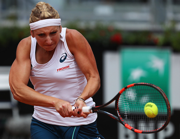 Bacsinszky finds the break back but loses it immediately | Photo: Matthew Lewis/Getty Images