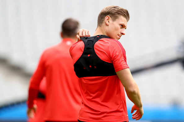 Lukas Piszczek in training | Photo: Alexander Hassenstein/Getty Images