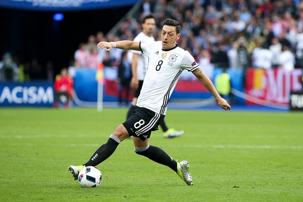 Mesut Ozil we be tasked with opening up the Northern Ireland defence | Photo: Catherine Steenkeste