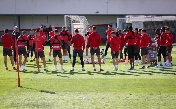Jugadores del Rayo Vallecano durante un entrenamiento | Fotografía: Gema Paz (VAVEL)