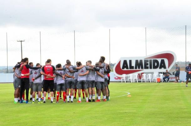 Elenco do Campinense durante os treinamentos (Foto: divulgação/Campinense)