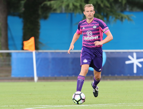 Vice-captain Lee Cattermole offers just one example of the experience Sunderland can boast. (Photo: Ian Horrocks/Sunderland AFC via Getty Images)