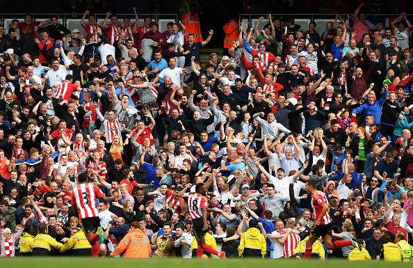 Jermain Defoe celebrating his goal in Sunderland's 2-1 defeat to Manchester City | Photo: Getty Images