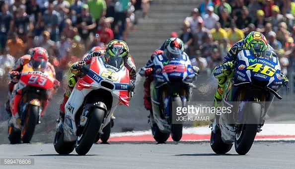 Rossi briefly pressured Iannone for the lead - Getty Images
