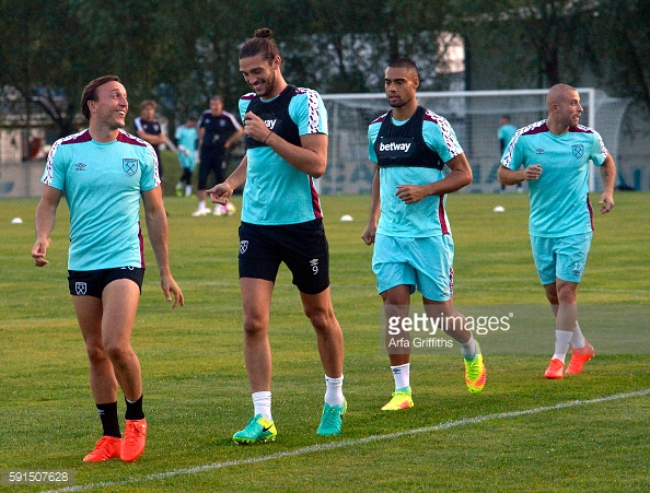 Above: West Ham United Andy Carroll on the training pitch | Photo: Getty Images