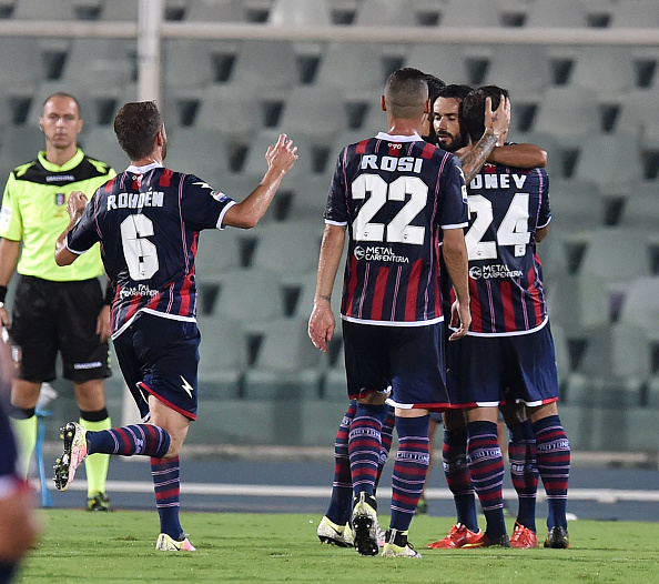 Crotone celebrate their first in the top flight | Photo:  Giuseppe Bellini/Getty Images