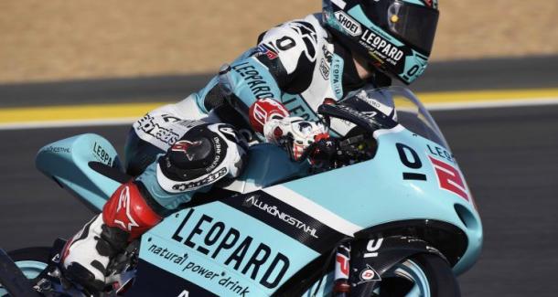 Quartaro flying but penalised for overuse of track on several occasions - www.formulamag.com.au