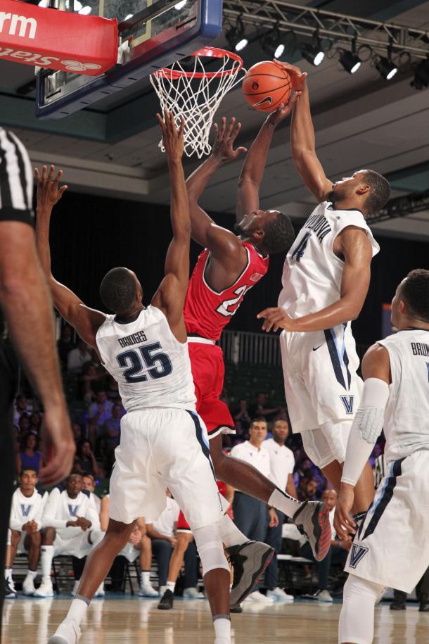 Villanova turend up the pressure in the second half/Photo: Tim Aylen/Associated Press