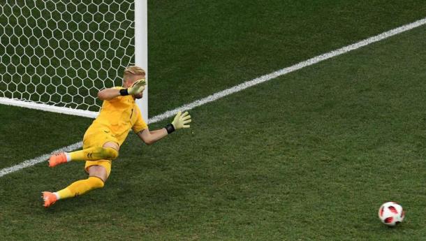 Schmeichel le tapó un penal a Modric en el tiempo extra. Foto: El Comercio