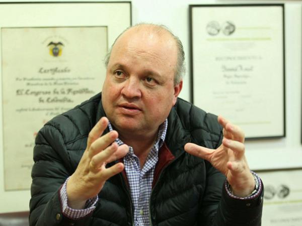 El Presidente de la Dimayor, Jorge Enrique Vélez, de polémica en polémica. Imagen: Néstor Gómez, El Tiempo.