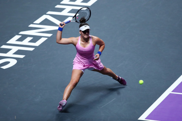 Andreescu was struggling physically in the final set | Photo: Clive Brunskill