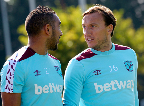 Above: Dimitri Payet in training ahead of West Ham's game with Watford | Photo: Getty Images