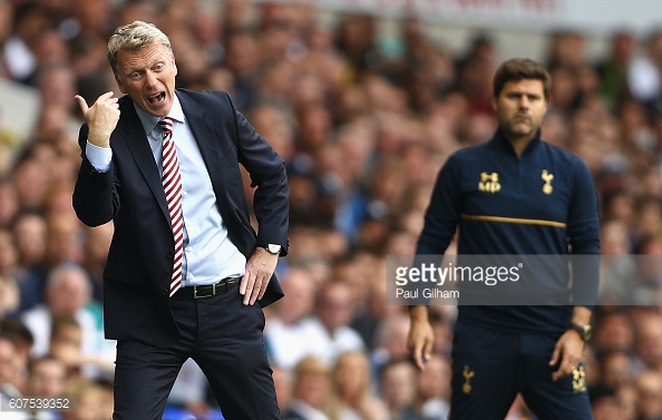 Above: David Moyes on the touchline in Sunderland's 1-0 defeat to Tottenham | Photo: Getty Images