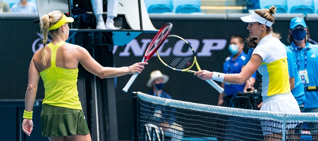 Kerber and Bernarda Pera (right) tap rackets after their opening-round meeting at the Australian Open this earlier this year. Photo: Andy Cheung