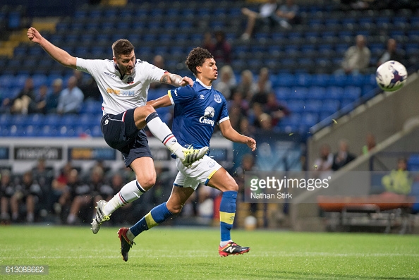 Yarney competes against Gary Madine in Checkatade Trophy (Photo: GettyImages/ Nathan Stirk)